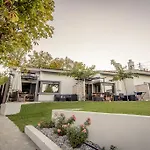 Pleiades Boutique Vila Kriopigi