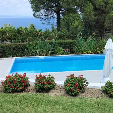 Villa Pleiades Boutique *