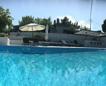 Villa Pleiades Boutique *